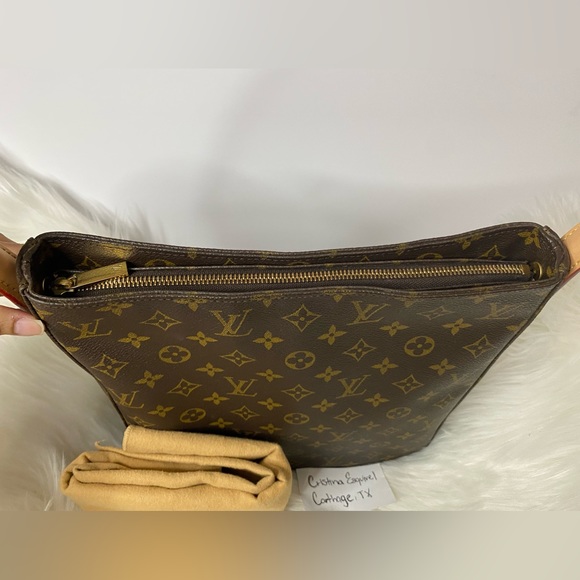 Authentic Pre Loved Louis Vuitton Looping GM Shoulder Bag - Picture 4 of 17